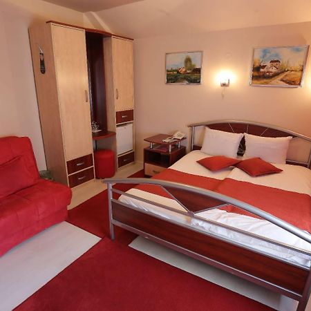 Hotel Zeneva Kragujevac Eksteriør bilde