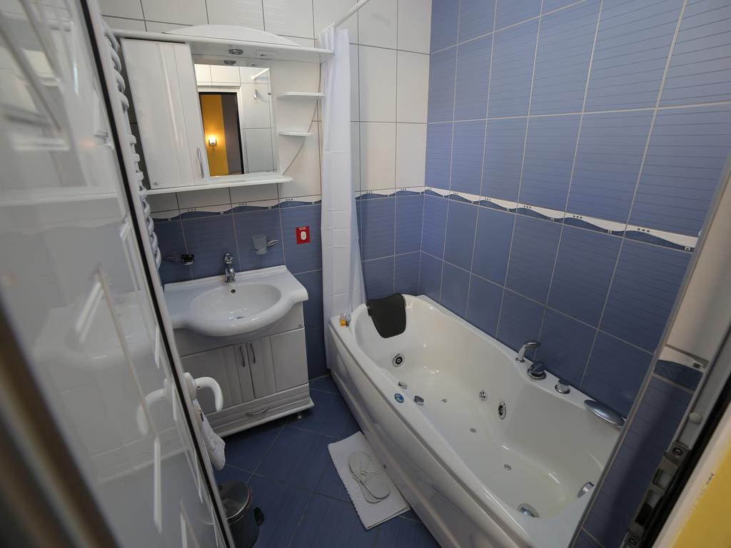 Hotel Zeneva Kragujevac Rom bilde