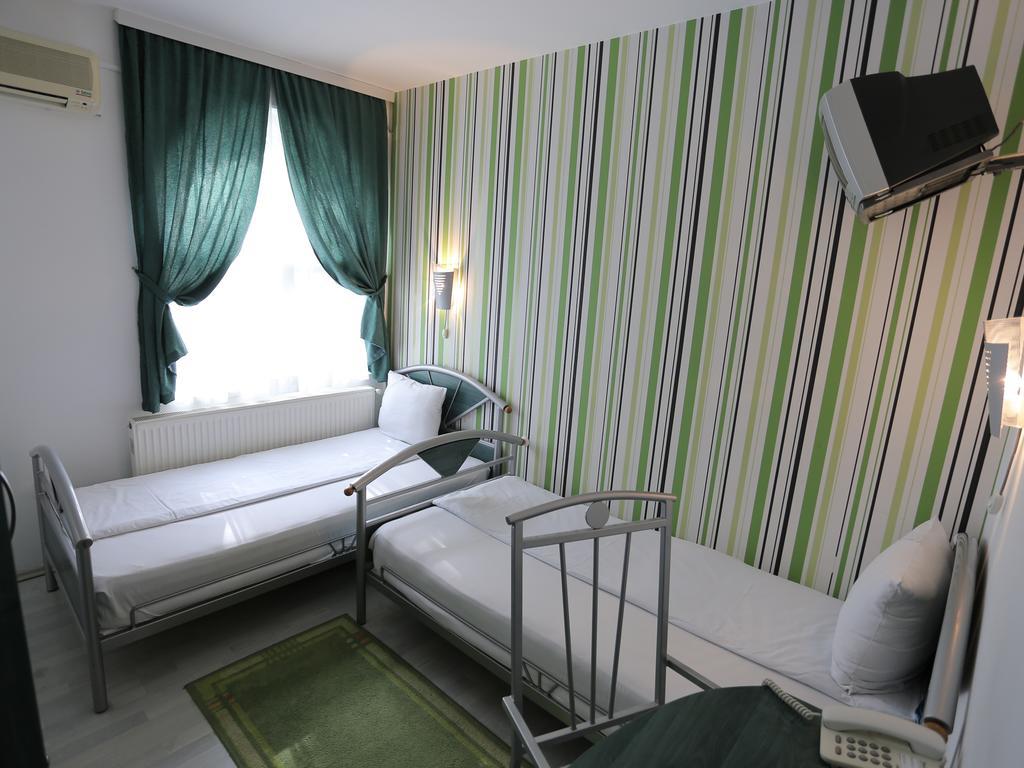 Hotel Zeneva Kragujevac Rom bilde