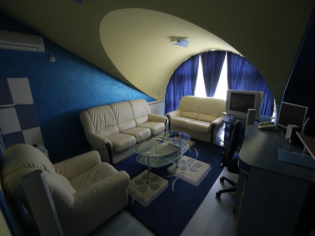 Hotel Zeneva Kragujevac Rom bilde