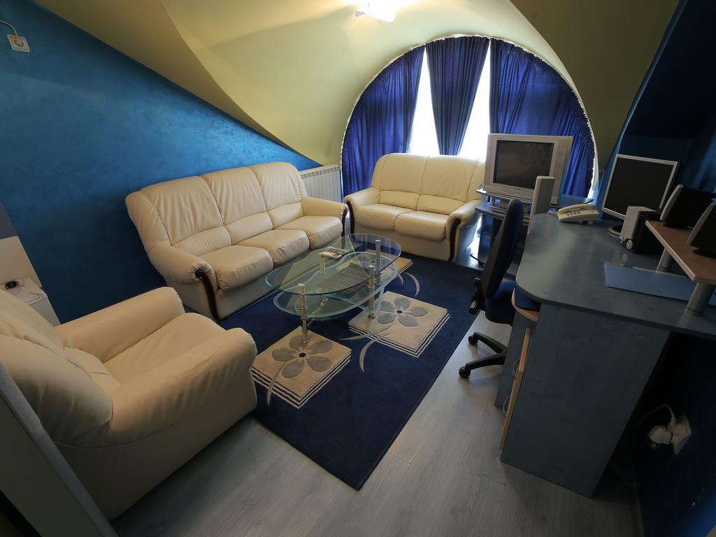 Hotel Zeneva Kragujevac Rom bilde